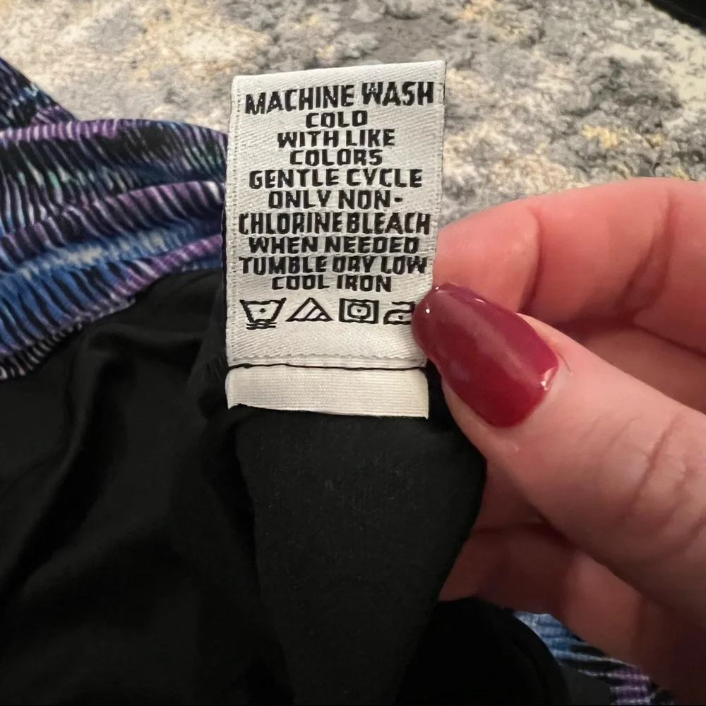 Gorgeous Halter Gown - Picture 8 of 8